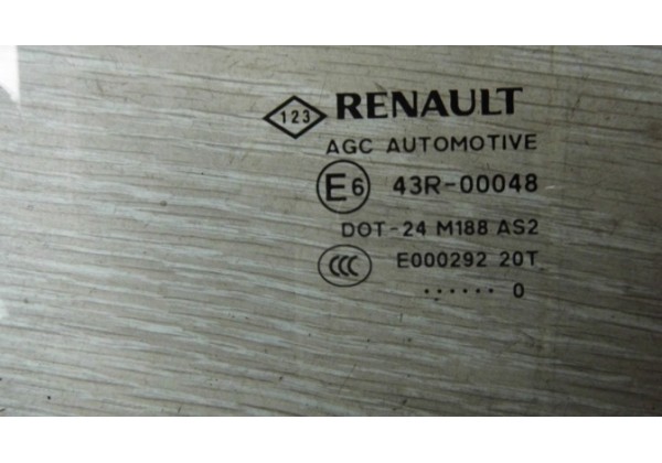Скло дверки задньої лівої Renault Grand Scenic III, 803010010R
